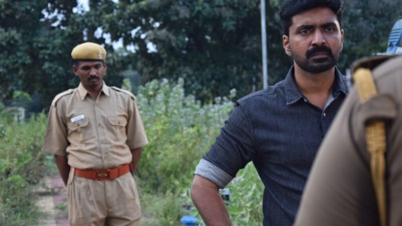 ’D 3’ டைட்டில் லுக்கை வெளியிட்ட வெங்கட்பிரபு!