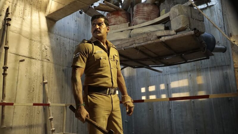 விஷாலின் ஆக்ஷன் அவதாரம் “லத்தி” திரைவிமர்சனம்!