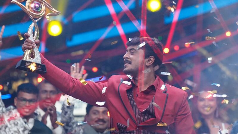 பிக்பாஸ் வெற்றியாளர் ஆனார் அசீம் – நெட்டிசன்கள் அதிருப்தி!