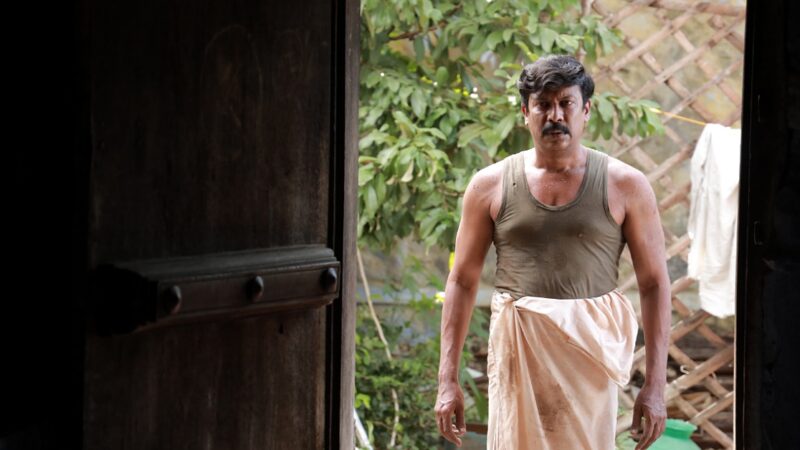 வயது முதிர்ந்தவர்களை சொந்த குடும்பத்தினரே கொல்லும் பழக்கம் பற்றி பேசும் “தலைக்கூத்தல்”!