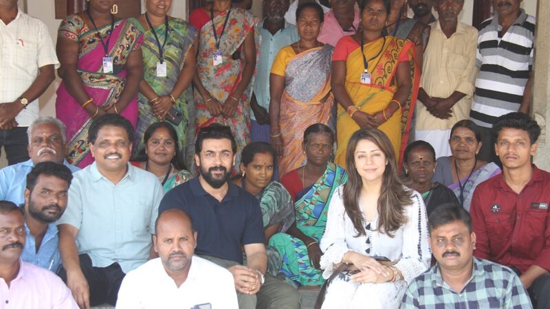 கீழடி தொல்லியல் அருங்காட்சியகத்தை பார்வையிட்ட நடிகர் சூர்யா குடும்பத்தினர்!