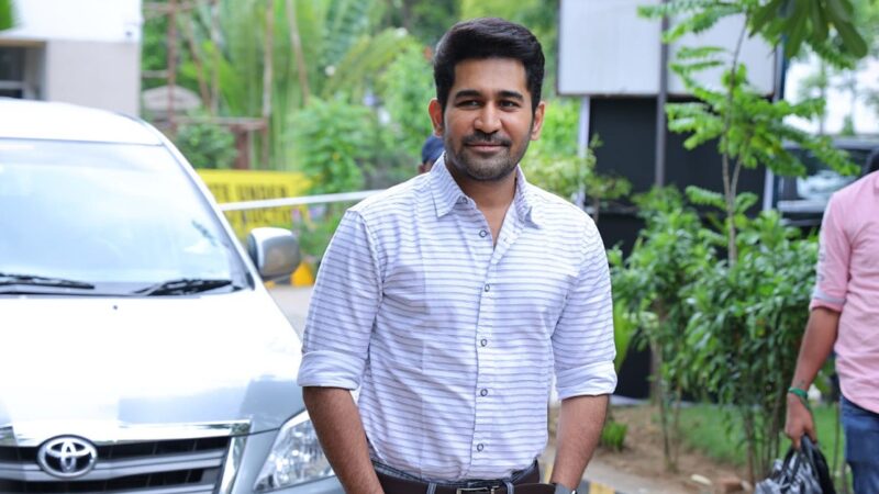 விஜய் ஆண்டனி குறித்து நெகிழ்ச்சியாக பேசிய ஆர்யா!