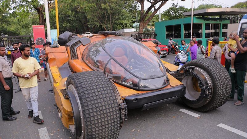 சென்னை வந்த பிரபாஸின் எதிர்கால வாகனம் ‘புஜ்ஜி’!